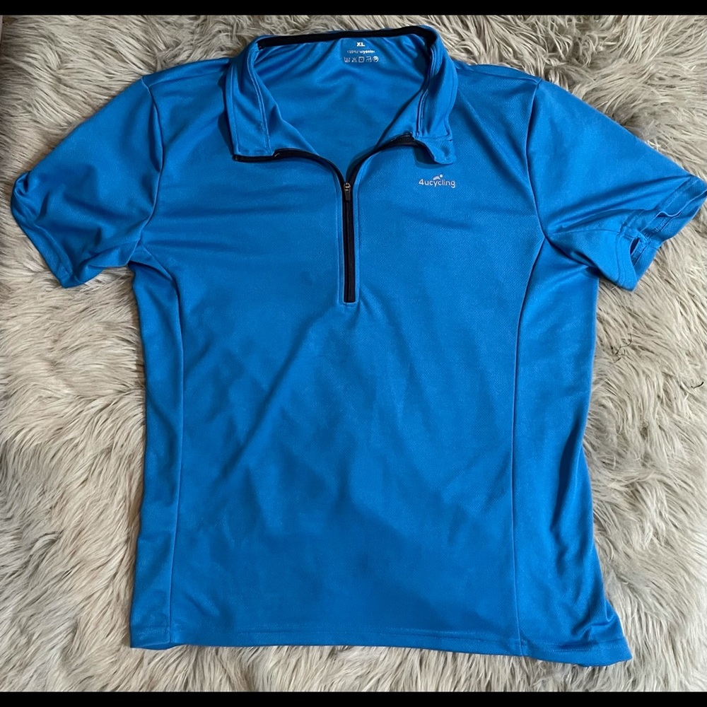 4u Cycling Shirt Preowned Fantastic Condition